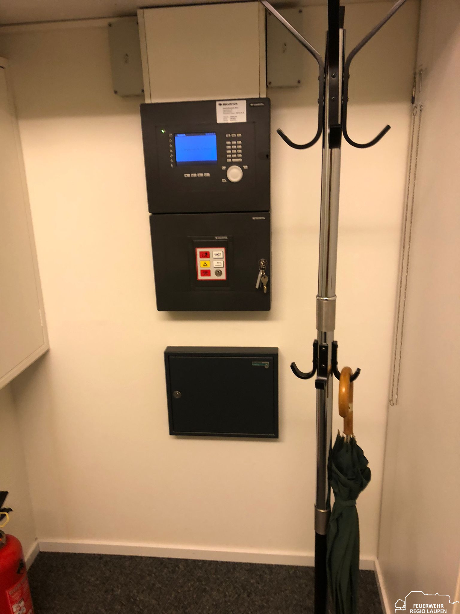 2 Stück Auto Sicherheitsgurt Alarm Deaktivierer - Mit Getränkeöffner Schlüsselbund